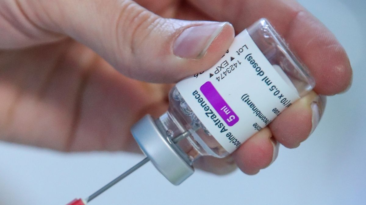 Evropská komise chystá žalobu na AstraZeneku kvůli neplnění dodávek vakcín